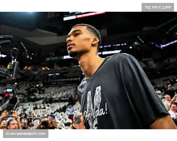 马刺文班亚马在场时进攻效率更高 替补时段净负17.3分